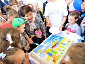Pierwsze urodziny Programu Rządowego Rodzina 500 plus z udziałem Premier Beaty Szydło w Konecku