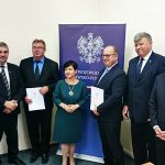 Uroczyste wręczenie promes Ministra MSWiA na przebudowę dróg w gminach powiatu włocławskiego