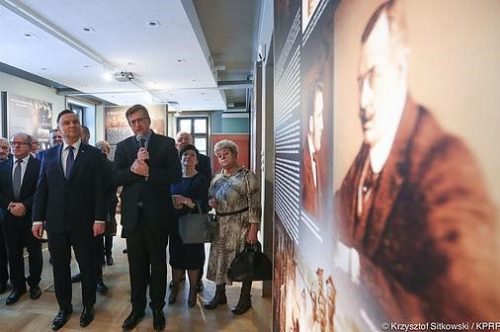 Prezydent Andrzej Duda otworzył wystawę "Niepodległa. Ojcowie Niepodległości" w Ciechocinku