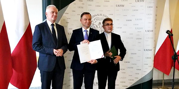 Prezydent Andrzej Duda podpisał nowelizację ustawy umożliwiającą utworzenie kierunku lekarskiego na Wydziale Medycznym Collegium Medicum UKSW