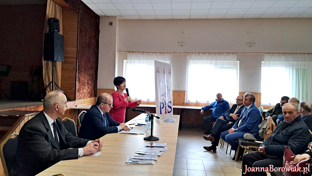 Spotkanie z Poseł Joanną Borowiak i Senatorem Józefem Łyczakiem w Topólce