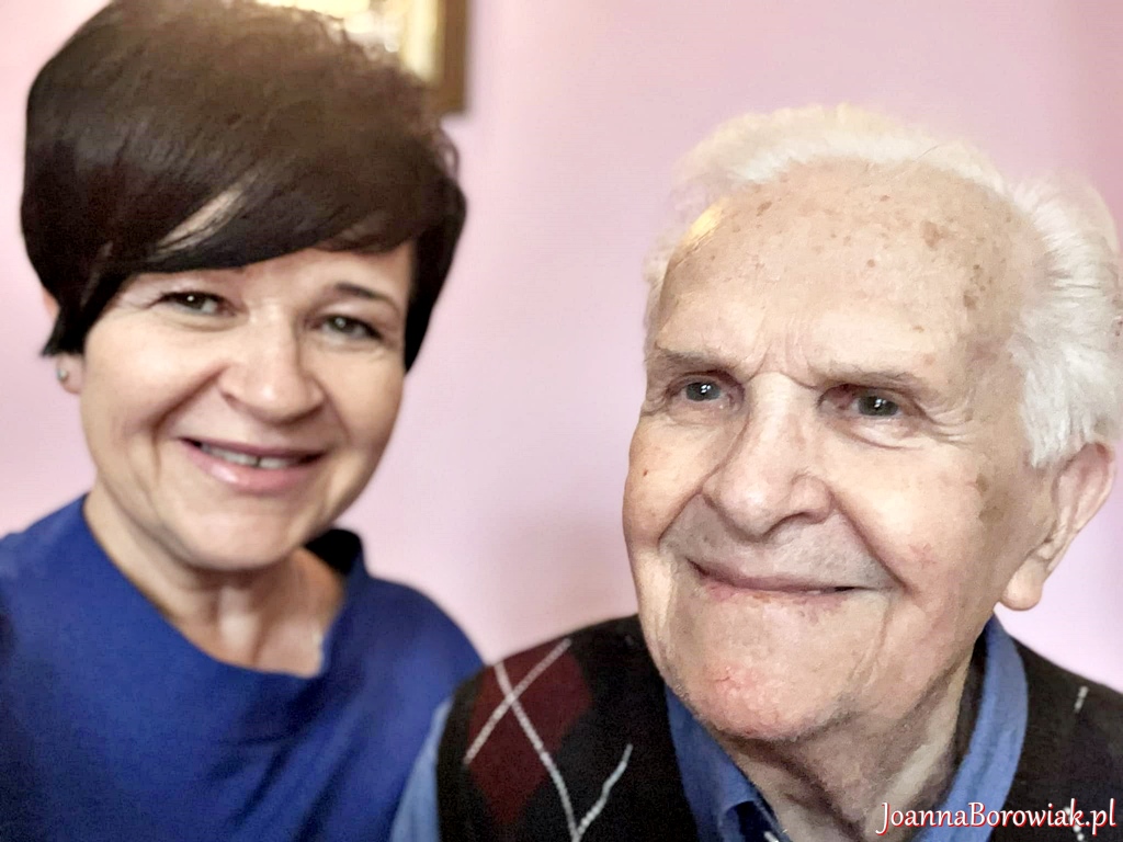 Poseł Joanna Borowiak, wraz ze swoim Tatą, składa najlepsze życzenia z okazji Dnia Ojca!